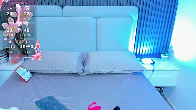 liz  cute online show from November 2025 11:53:02 AM