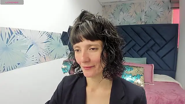 Valery More   online show from March 2026 01:11:02 PM