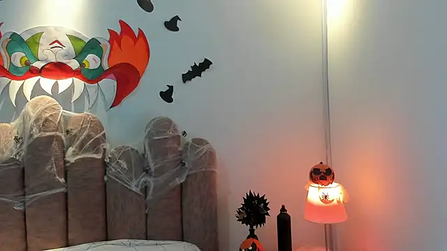 Daisy93  online show from October 2025 12:16:02 PM
