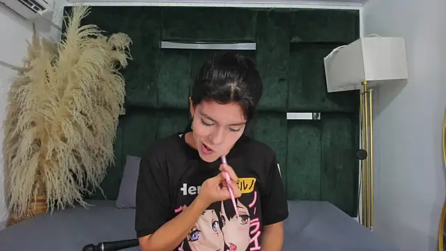 Snapshot of Misaki_Kai chatting on November 2025 05:39:01 AM Misaki Kai online show from November 2025 05:39:01 AM