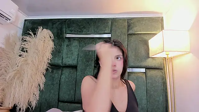 Snapshot of Misaki_Kai chatting on February 2026 05:44:01 AM Misaki Kai online show from February 2026 05:44:01 AM