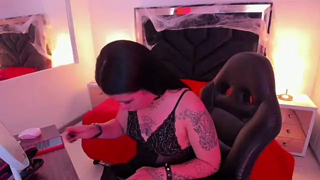 SusanVilla online show from October 2025 07:49:01 PM