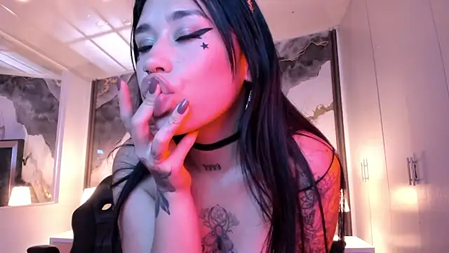 SusanVilla online show from April 2026 09:39:33 PM