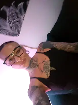 Snapshot of Peach420live chatting on December 2025 09:13:02 PM Peach420live online show from December 2025 09:13:02 PM