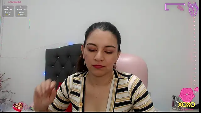 astrolover  online show from October 2025 02:53:01 AM