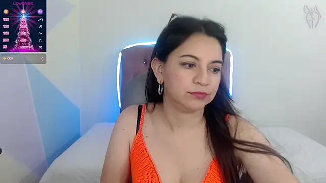 astrolover  online show from December 2025 12:27:02 AM