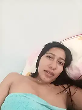 Amelia Rivas online show from October 2025 03:32:01 PM