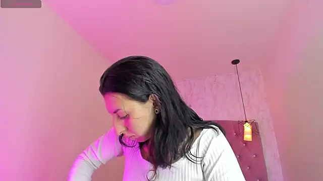 Iris  77 online show from December 2025 11:52:02 AM