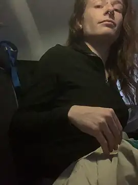 Snapshot of GoldenPussy1329 chatting on May 2026 07:19:02 PM GoldenPussy1329 online show from May 2026 07:19:02 PM