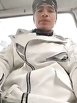 Angel 3-0 online show from October 2025 05:13:02 PM