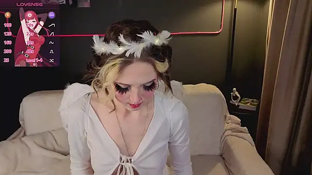 luna son online show from March 2026 09:40:01 PM