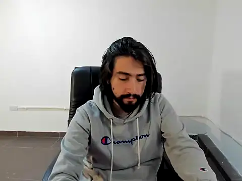 maximusdominus26 online show from February 2026 02:33:01 AM