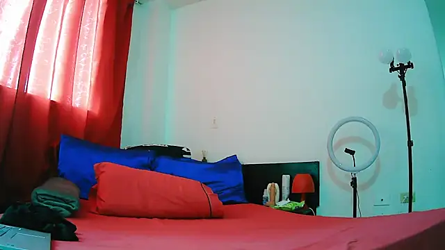 MissAsly online show from November 2025 02:09:01 PM