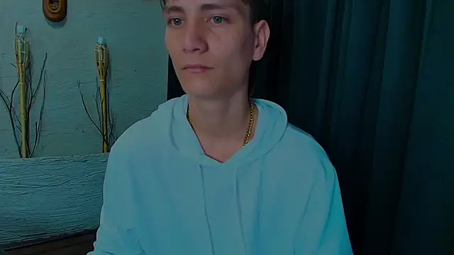 Snapshot of ZackMaye chatting on October 2025 03:26:01 AM ZackMaye online show from October 2025 03:26:01 AM