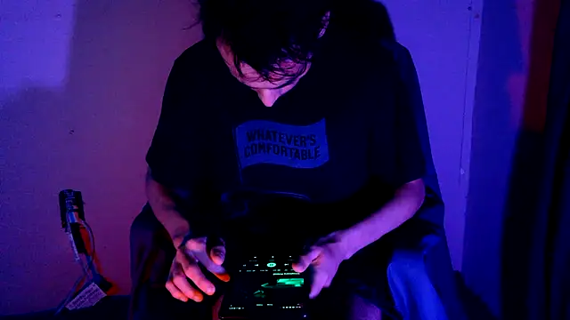 highinhtxx online show from November 2025 10:15:01 AM