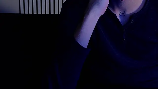 Snapshot of TommieHi chatting on November 2025 05:20:01 AM TommieHi online show from November 2025 05:20:01 AM