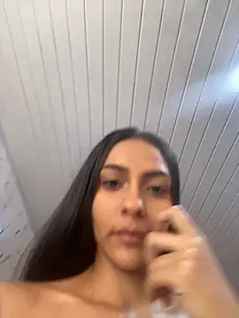 miluwatson online show from October 2025 06:29:01 PM