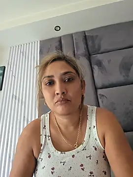 Snapshot of INDIANROMANCE chatting on May 2026 02:22:01 PM INDIANROMANCE online show from May 2026 02:22:01 PM