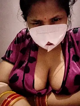 Snapshot of Hot__bhabhi_99 chatting on November 2025 05:35:02 PM Hot bhabhi 99 online show from November 2025 05:35:02 PM