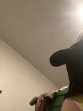 Snapshot of silentasachurchmouse chatting on November 2025 03:06:02 AM silentasachurchmouse online show from November 2025 03:06:02 AM