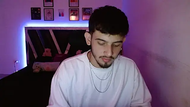 Sebasxxl12 online show from December 2025 10:25:01 PM