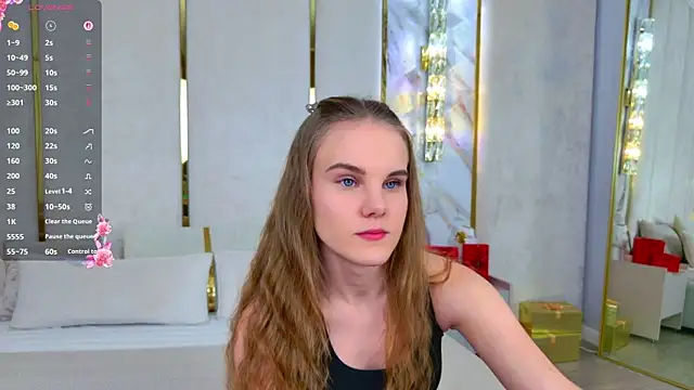 Lili Lohan online show from December 2025 05:09:01 PM