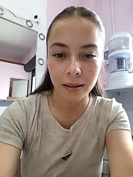 EmmaValencia  online show from November 2025 07:58:01 PM