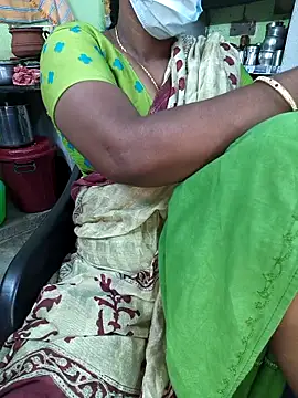 Snapshot of Tamilselviroja- chatting on October 2025 04:07:02 PM Tamilselviroja- online show from October 2025 04:07:02 PM