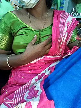 Snapshot of Tamilselviroja- chatting on December 2025 02:45:02 PM Tamilselviroja- online show from December 2025 02:45:02 PM