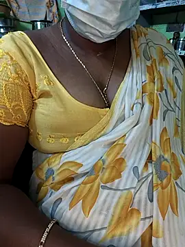 Snapshot of Tamilselviroja- chatting on December 2025 02:15:01 PM Tamilselviroja- online show from December 2025 02:15:01 PM