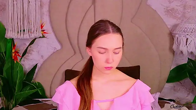 OliviaLay online show from January 2026 11:01:02 AM