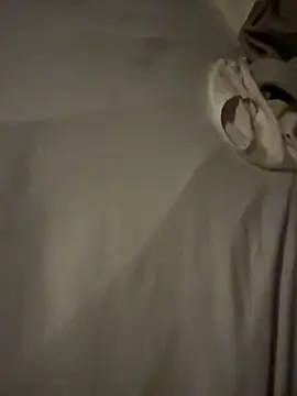 heet1998 online show from April 2026 04:40:01 AM