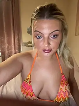 Diamondxoxx online show from October 2025 01:21:01 PM