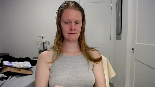 naughtyfox89 online show from April 2026 04:08:02 AM