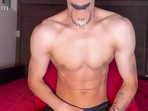 strongManLatino online show from May 2026 03:52:02 PM