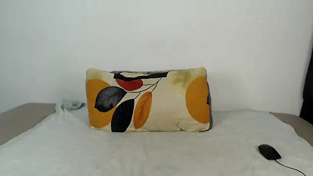 Black-RoseX online show from November 2025 03:01:01 PM