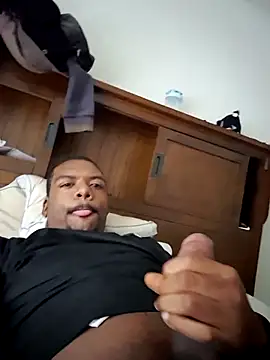 Snapshot of MrBigDickShow chatting on November 2025 03:45:01 PM MrBigDickShow online show from November 2025 03:45:01 PM