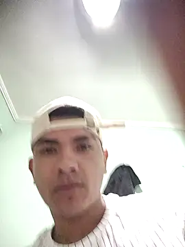 Snapshot of Amante1006 chatting on October 2025 03:04:01 AM Amante1006 online show from October 2025 03:04:01 AM