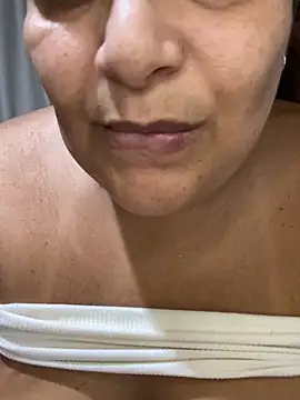 Livpoppe online show from March 2026 05:08:01 PM