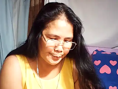 Snapshot of milagrose_rose chatting on July 2026 06:04:02 AM milagrose rose online show from July 2026 06:04:02 AM
