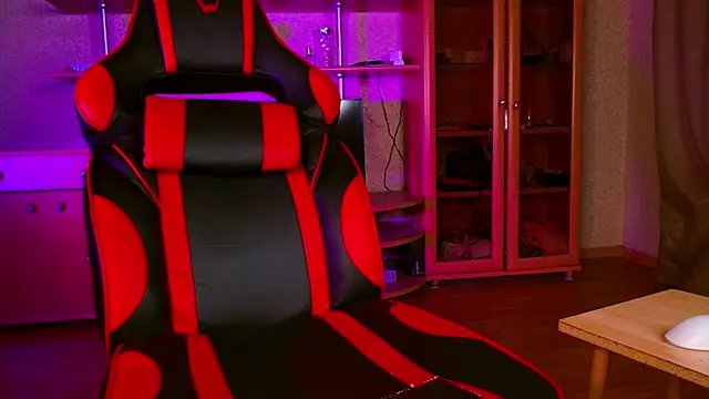 jeffreyue online show from November 2025 03:55:01 PM