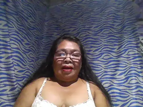 Snapshot of cris_tita chatting on June 2026 02:51:01 PM cris tita online show from June 2026 02:51:01 PM