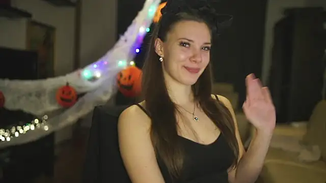 CandyStorm online show from October 2025 08:11:02 PM