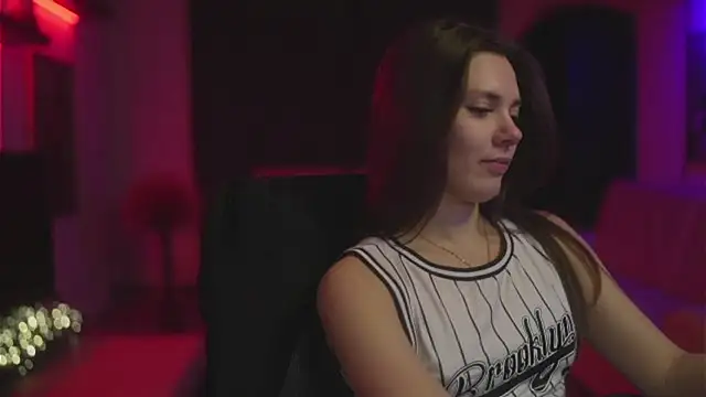 CandyStorm online show from November 2025 09:39:01 PM