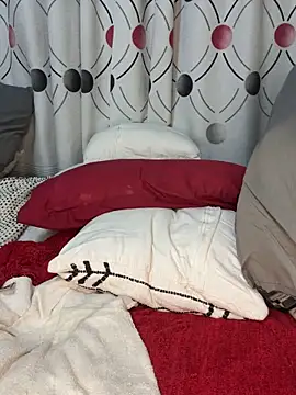 Snapshot of CynnxxxBarb chatting on November 2025 05:16:01 PM CynnxxxBarb online show from November 2025 05:16:01 PM