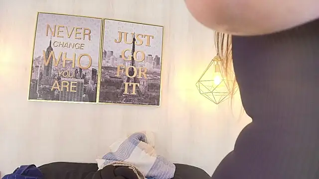 Cammi wagner online show from December 2025 01:06:01 PM