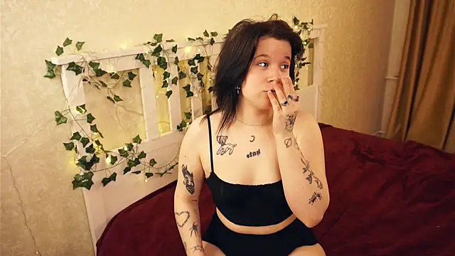 EviaVanveen online show from January 2026 07:45:02 AM