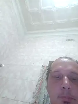 Snapshot of macKnd chatting on October 2025 04:46:01 PM macKnd online show from October 2025 04:46:01 PM