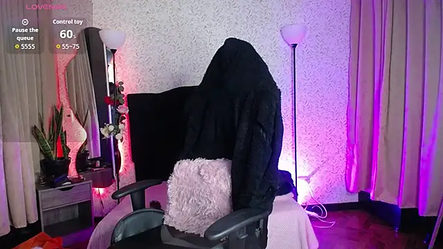 antia z online show from October 2025 05:44:02 PM