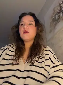 Snapshot of Luisaa_rosee chatting on October 2025 01:53:01 PM Luisaa rosee online show from October 2025 01:53:01 PM